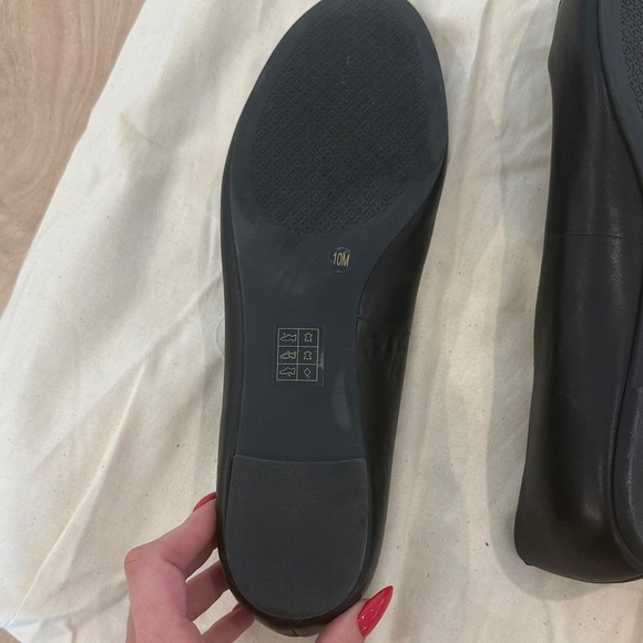 Tory Burch Black Flats with Logo Detail - Picture 5 of 6